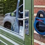 4 Person In *